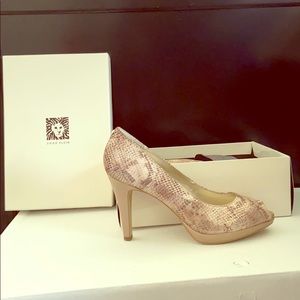 Anne Klein Gold Multicolored Heel